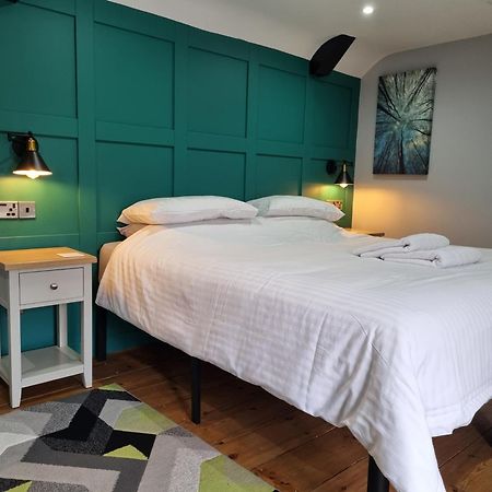 Bed and Breakfast Old Manor House Axbridge Экстерьер фото
