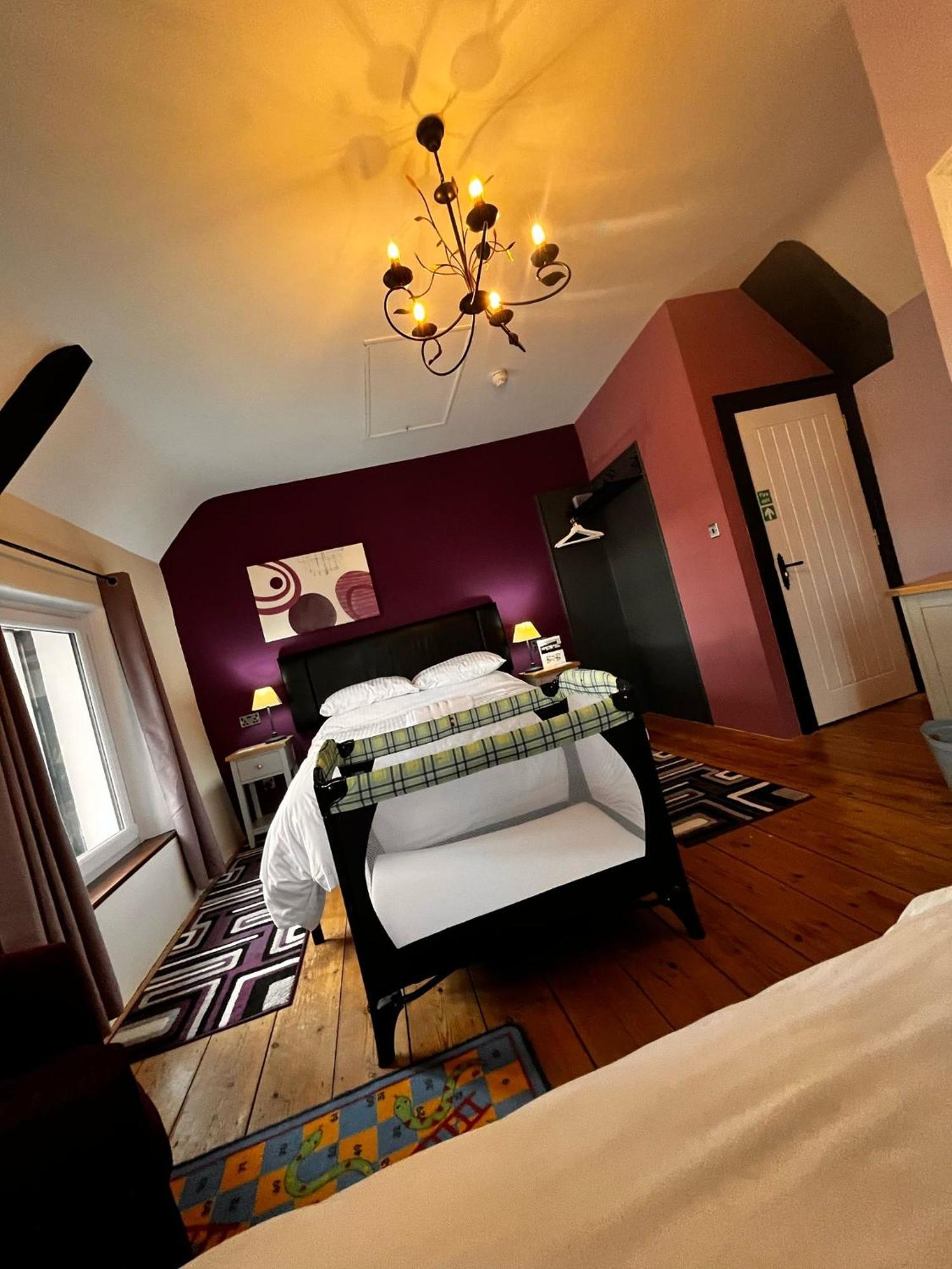 Bed and Breakfast Old Manor House Axbridge Экстерьер фото